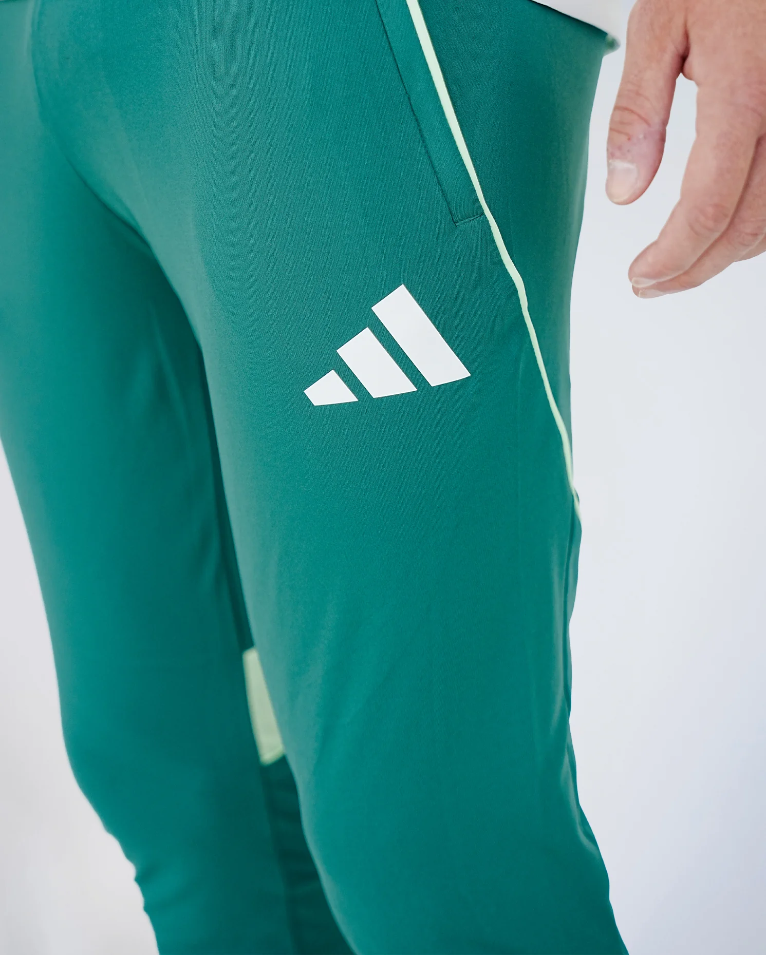 Pantalón Largo Cápsula Hombre adidas 25-26 - Image 4